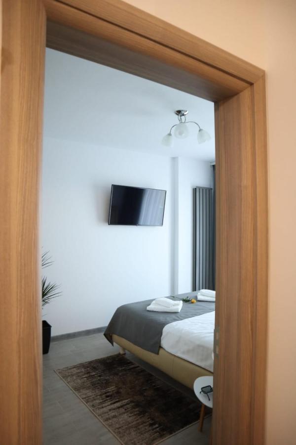 Alesea Ap-Alezzi Beach Resort Неводарі Екстер'єр фото